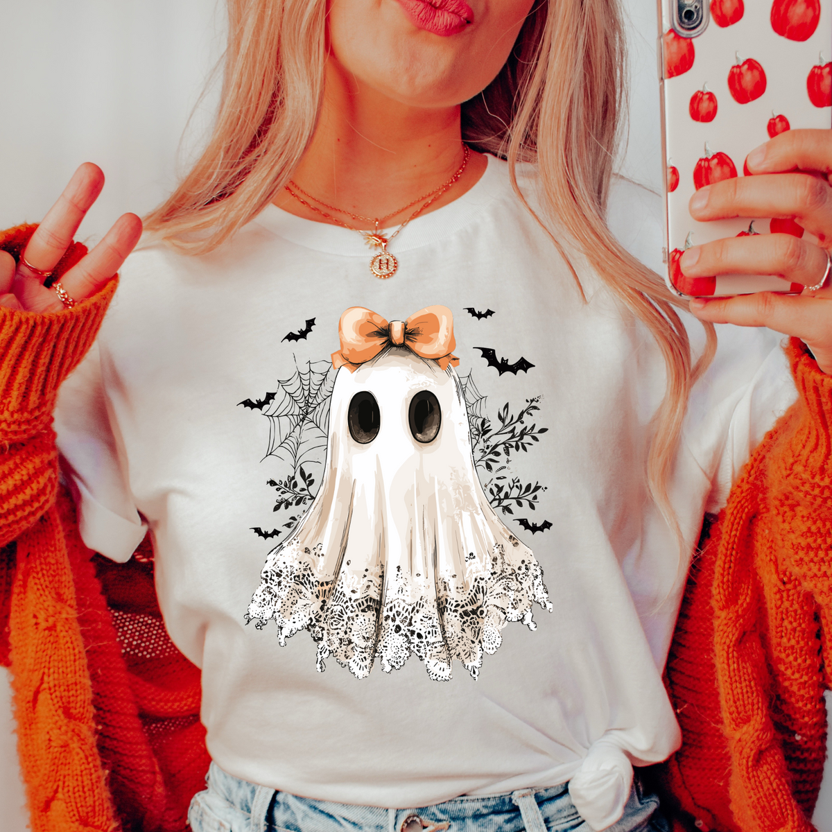 VINTAGE LACE GHOST